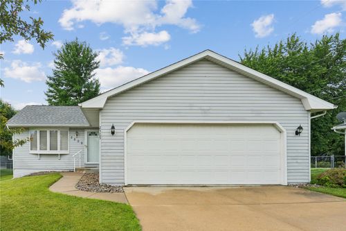 2509 Wilson Ave Sw, Cedar Rapids, IA, 52404-2416 | Card Image