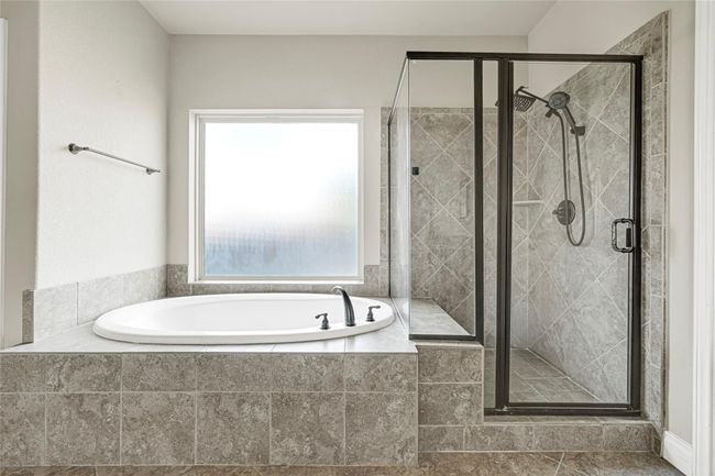 13617 Fountain Mist Dr, House other with 5 bedrooms, 5 bathrooms and 3 parking in Pearland TX | Image 26