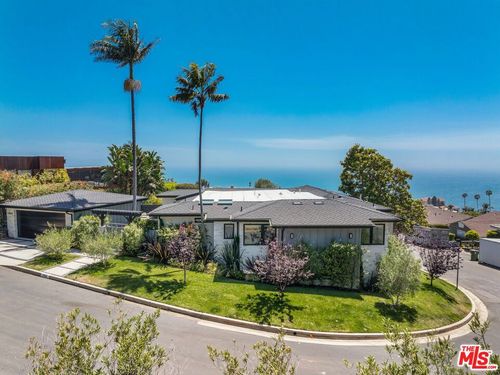 17810 Sabbiadoro Way, Pacific Palisades, CA, 90272-3116 | Card Image