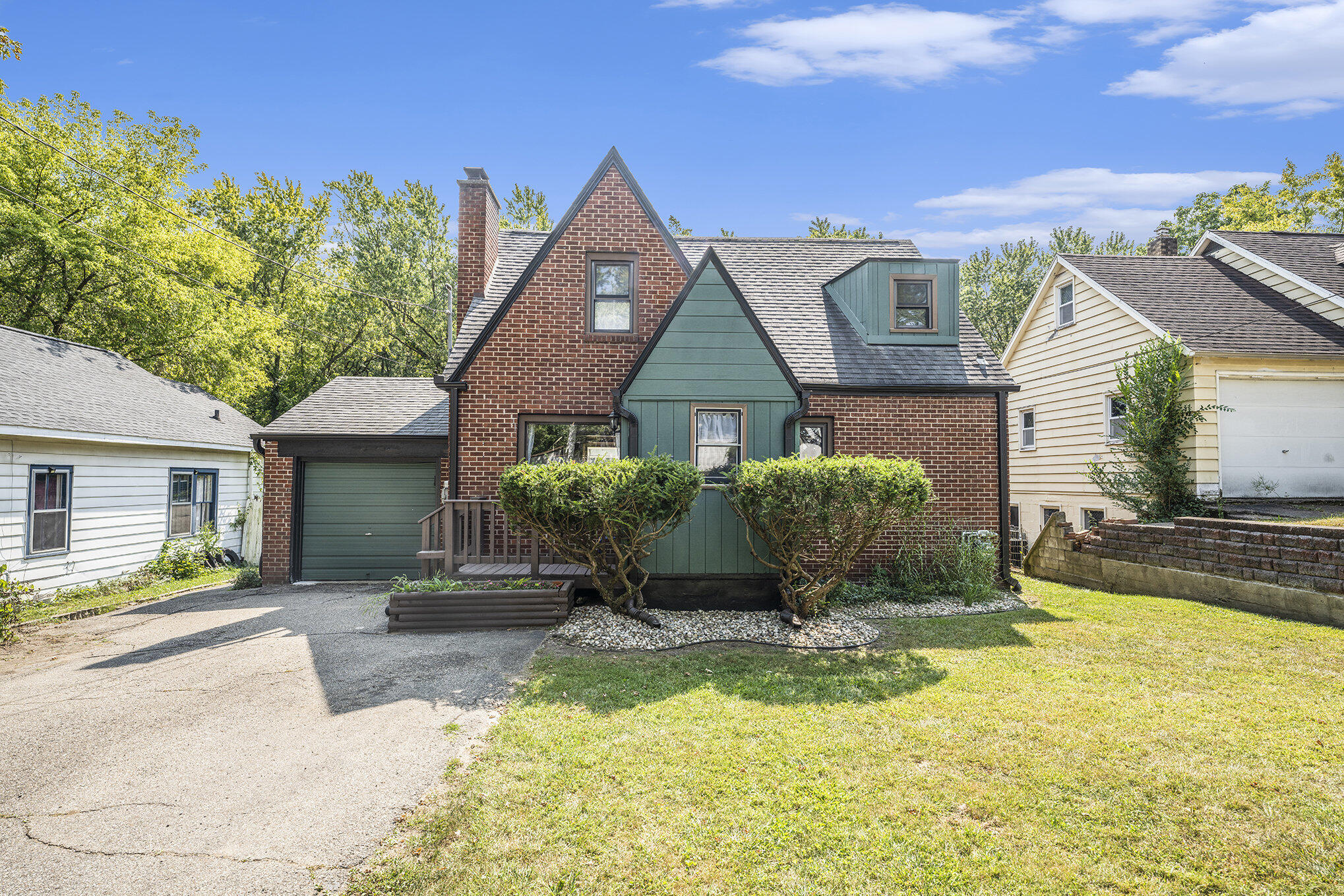 Hutchinson St, Kalamazoo, MI 49001
