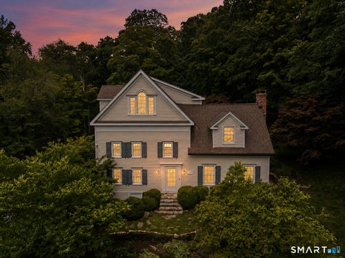 4 Crawford Rd, Westport, CT, 06880-1822 | Card Image