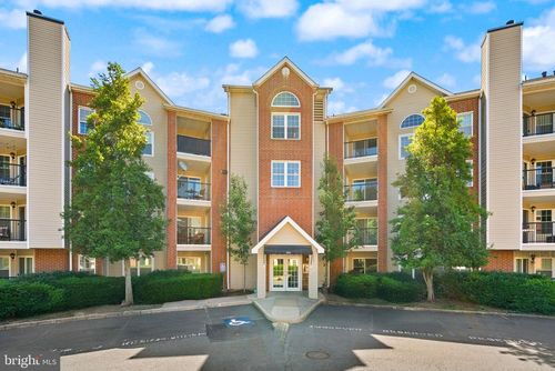 3209-3313 Wyndham Cir, ALEXANDRIA, VA, 22302-4321 | Card Image