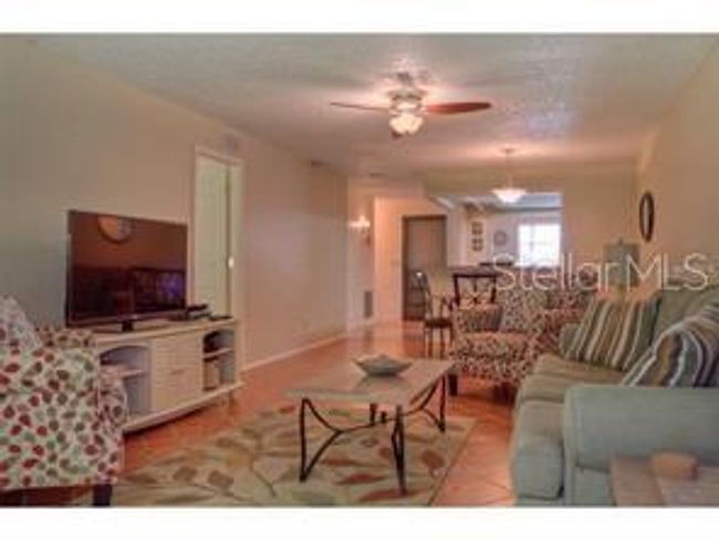 7062 - 7062 W Country Club Dr N, Condo with 1 bedrooms, 2 bathrooms and null parking in SARASOTA FL | Image 6
