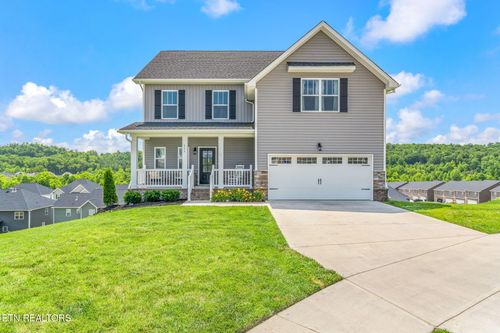 111 Chaseberry Rd, Oak Ridge, TN, 37830-1004 | Card Image