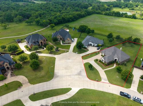 953 Prairie Timber Rd, Burleson, TX, 76028-7658 | Card Image