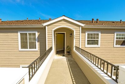 303 - Diablo Avenue, Condo with 2 bedrooms, 2 bathrooms and 2 parking in Novato CA | Image 1