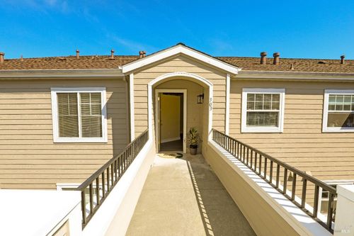 303- Diablo Avenue, Novato, CA, 94947 | Card Image