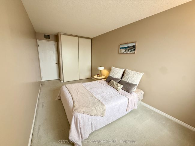 506 - 30 Chapman Crt, Condo with 2 bedrooms, 2 bathrooms and 1 parking in London ON | Image 15