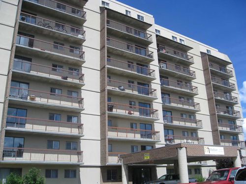 423-21 Berkeley Place W, Lethbridge, AB, T1K5N1 | Card Image