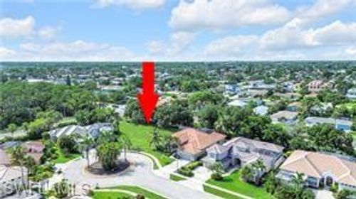 658 Soliel Dr, NAPLES, FL, 34110-1700 | Card Image
