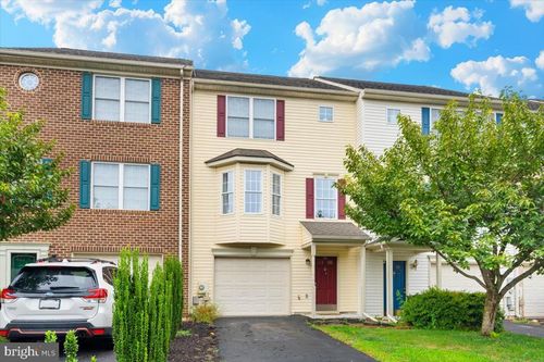 54 Teague Ln, MARTINSBURG, WV, 25404-6513 | Card Image