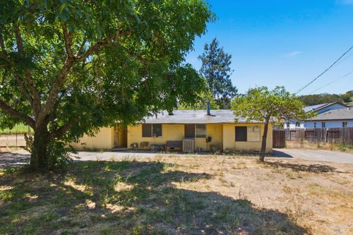 2101 First Ave, Napa, CA, 94558 | Card Image