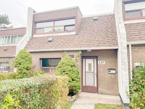 137-34 Venetian Cres, North York, ON, M3N2L8 | Card Image