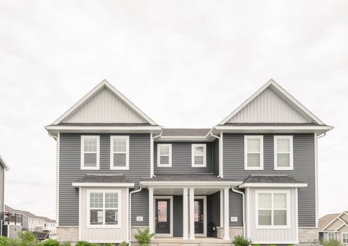 203 Breunig Blvd, WAUNAKEE, WI, 53597-8738 | Card Image