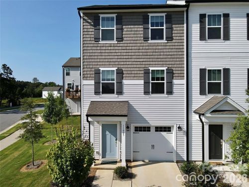 11005 Woodland Creek Way, Charlotte, NC, 28262-2127 | Card Image