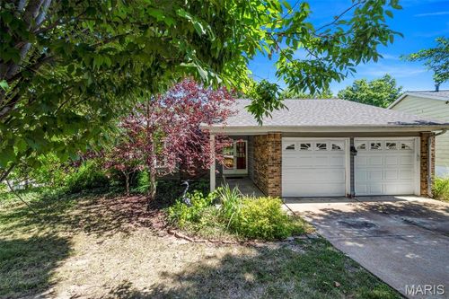 812 Samone Ct, Manchester, MO, 63021-5629 | Card Image