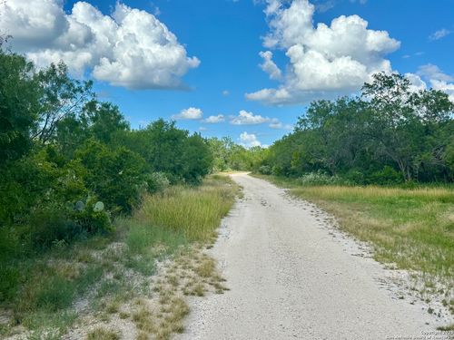 E Unitd Stts Hghwy 281 Altrnt Rte N, Campbellton, TX, 78008 | Card Image