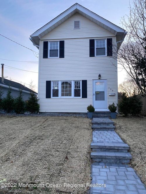 109a-109 E River Rd, Rumson, NJ, 07760-1611 | Card Image