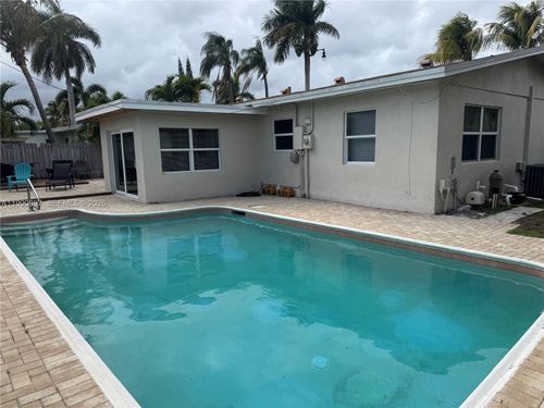 1460 Ne 30th Ct, Pompano Beach, FL, 33064-6841 | Card Image