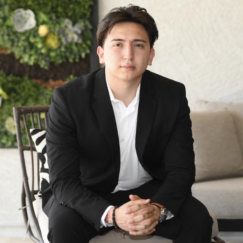 Derek Rabago Lopez