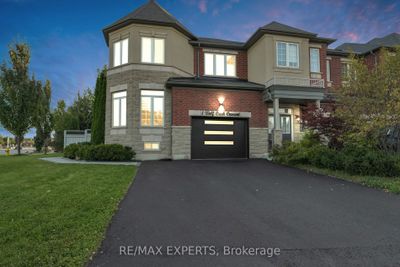 1 Wolf Creek Cres, Home with 4 bedrooms, 3 bathrooms and 4 parking in Vaughan ON | Image 2