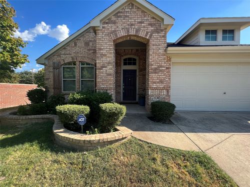 803 Ridge Point Dr, Grand Prairie, TX, 75052-1415 | Card Image