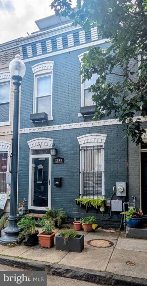 1239 Wylie St Ne, WASHINGTON, DC, 20002-4456 | Card Image