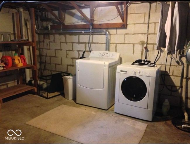 2627 E Dekist St, House other with 3 bedrooms, 2 bathrooms and null parking in Bloomington IN | Image 11