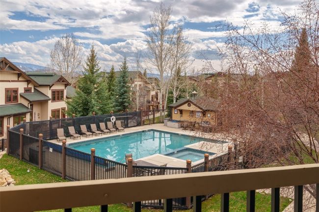 Community pool and hot tub | Image 16