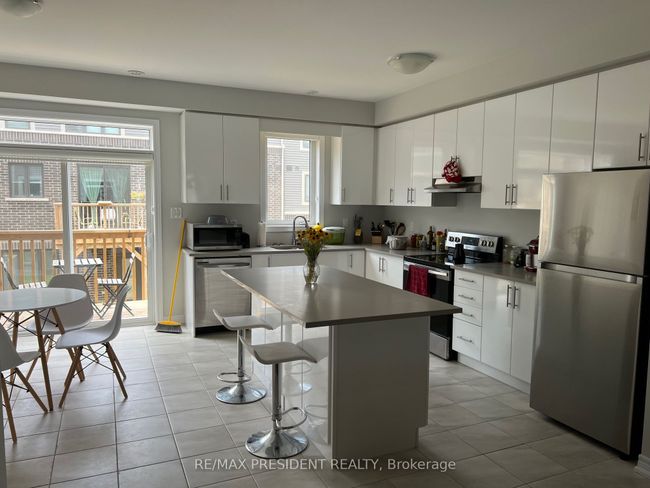 35 Rapids Lane, House attached with 3 bedrooms, 3 bathrooms and 1 parking in Hamilton ON | Image 6