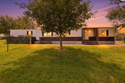36114 S 2099 Pr Se, Kennewick, WA, 99337 | Card Image