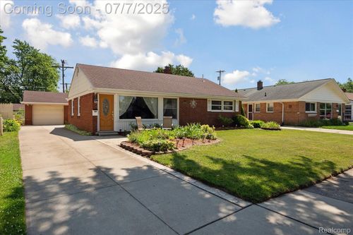18735 Valade St, Riverview, MI, 48193-4520 | Card Image