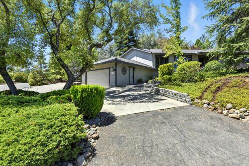 2709 Green Glen Rd, Cameron Park, CA, 95682-9025 | Card Image