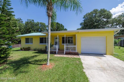 106 Astor St, Daytona Beach, FL, 32117-3013 | Card Image