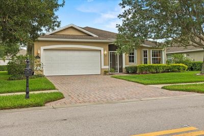 4172 Abington Woods Circle, House other with 3 bedrooms, 2 bathrooms and null parking in Vero Beach FL | Image 1