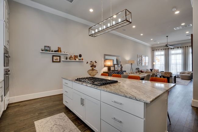 14985 Oak St, Townhouse with 3 bedrooms, 4 bathrooms and null parking in Addison TX | Image 9