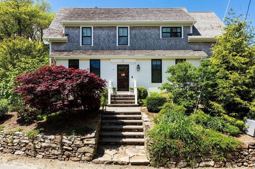 17 Point St, Provincetown, MA, 02657-1914 | Card Image