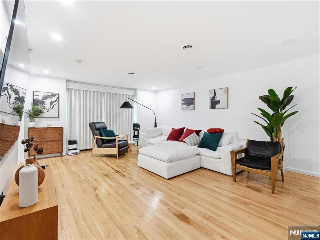 Residential in Oradell 2