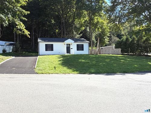 19 Topstone Dr, Bethel, CT, 06801-2619 | Card Image