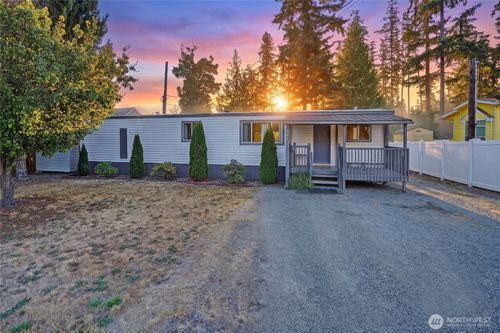 847 Patricia Ann Dr, Camano Island, WA, 98282-6525 | Card Image