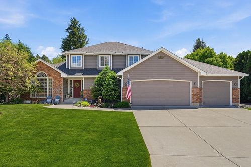 2215 S Sonora St, Spokane Valley, WA, 99037-9044 | Card Image