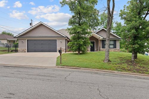 415 E 44th Street, Joplin, MO, 64804 | Card Image