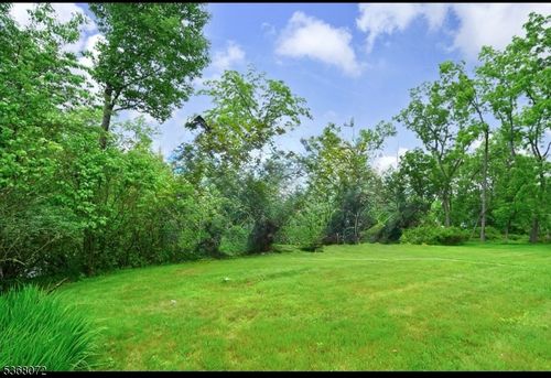 54 W Hobart Gap Rd, Livingston, NJ, 07039-5205 | Card Image