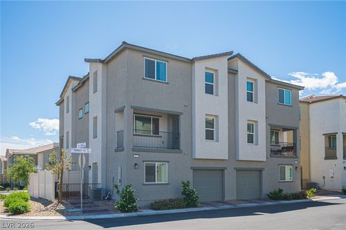 2673 Champagne Gold Ave, North Las Vegas, NV, 89086-1719 | Card Image