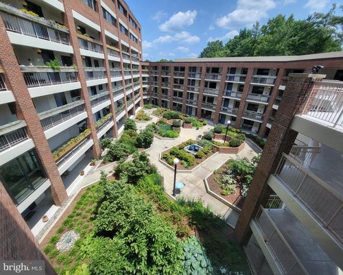 apt-122-1951 Sagewood Ln, RESTON, VA, 20191-5411 | Card Image