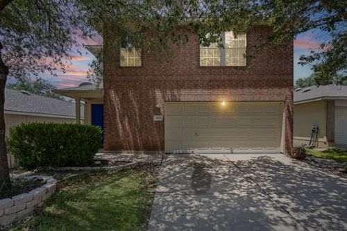 8710 Davis Oaks Trl, Austin, TX, 78748-6589 | Card Image