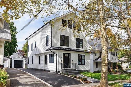 56 Carmita Ave, Rutherford, NJ, 07070-1124 | Card Image