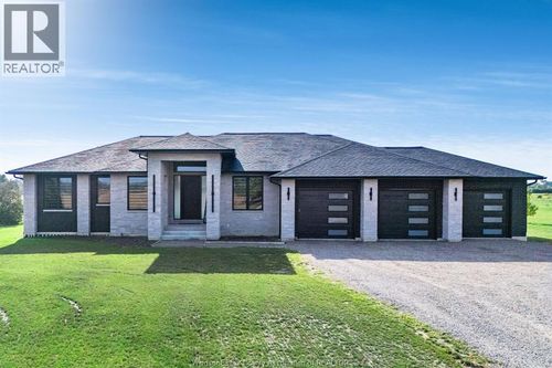 188 County Rd 27 E, Cottam, ON, N0R1B0 | Card Image