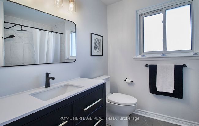 28 Cawker Crt, House other with 5 bedrooms, 4 bathrooms and 4 parking in Whitby ON | Image 28