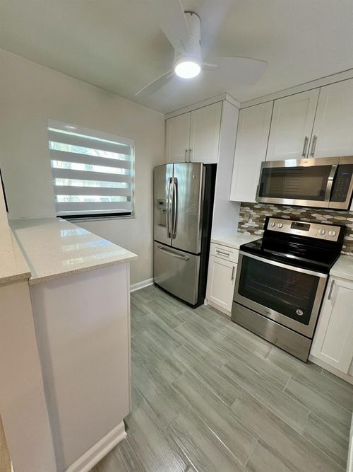 apt-206-7142 Golf Colony Ct, Lake Worth, FL, 33467-8925 | Card Image